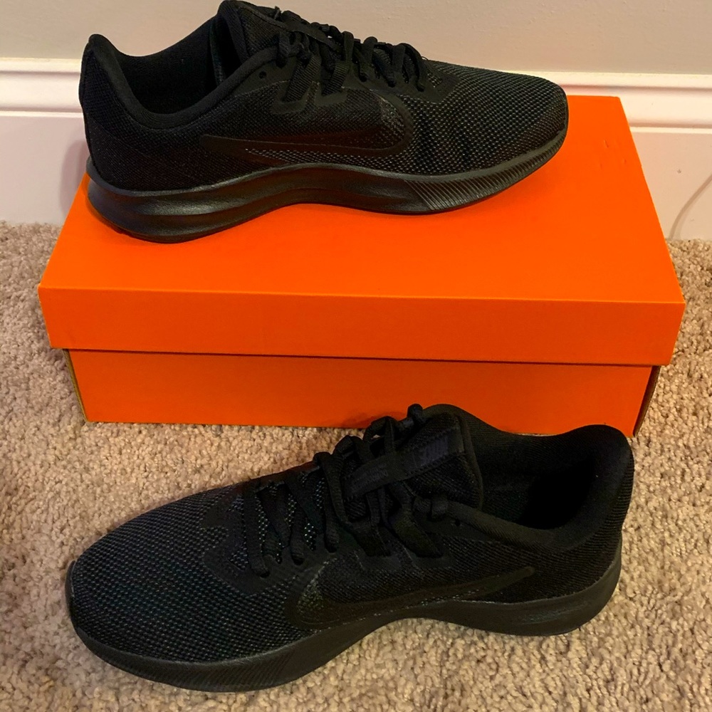 Nike Downshifter 9 - Brand new